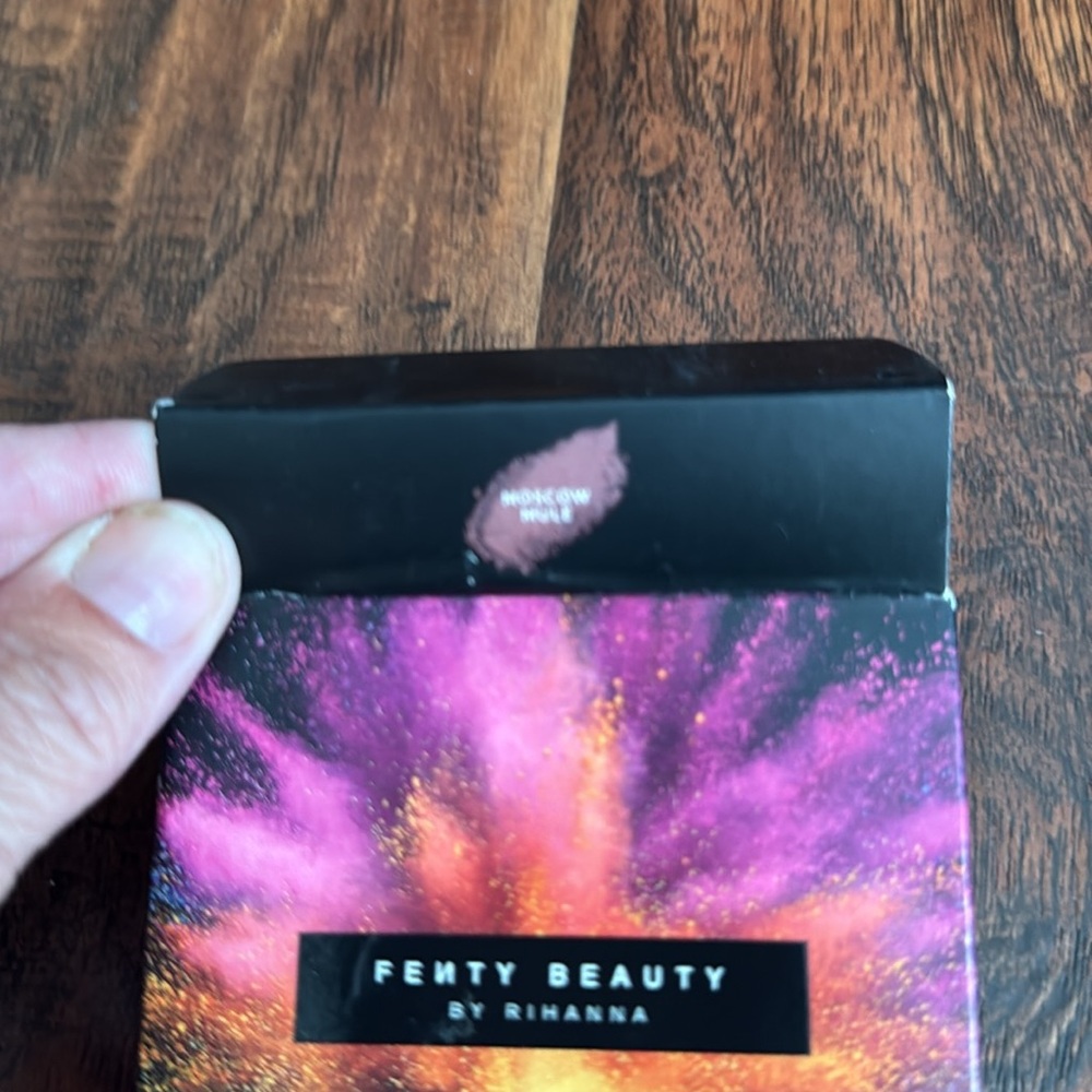 Fenty Beauty Bronzer/highlighter in Moscow Mule. New in box - Picture 4 of 4